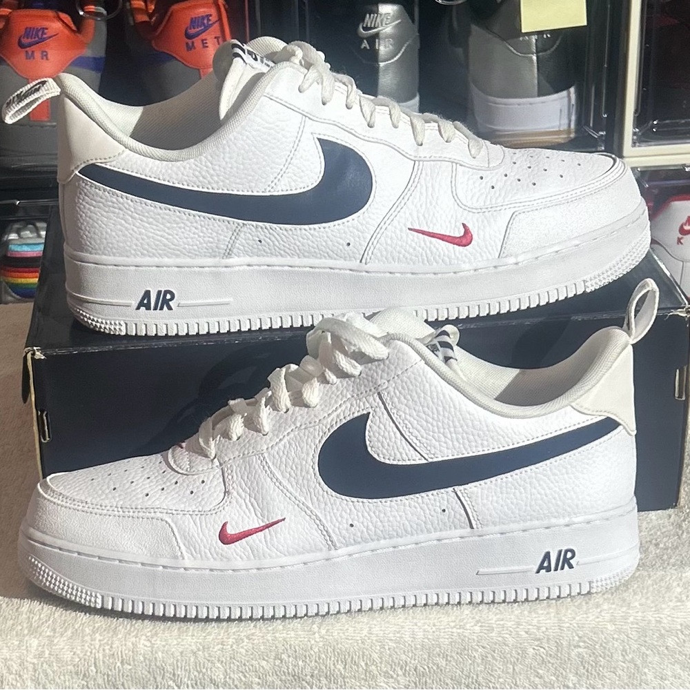 Nike Air Force 1 LV8 'Patriots'. DJ6887-100
  Original box